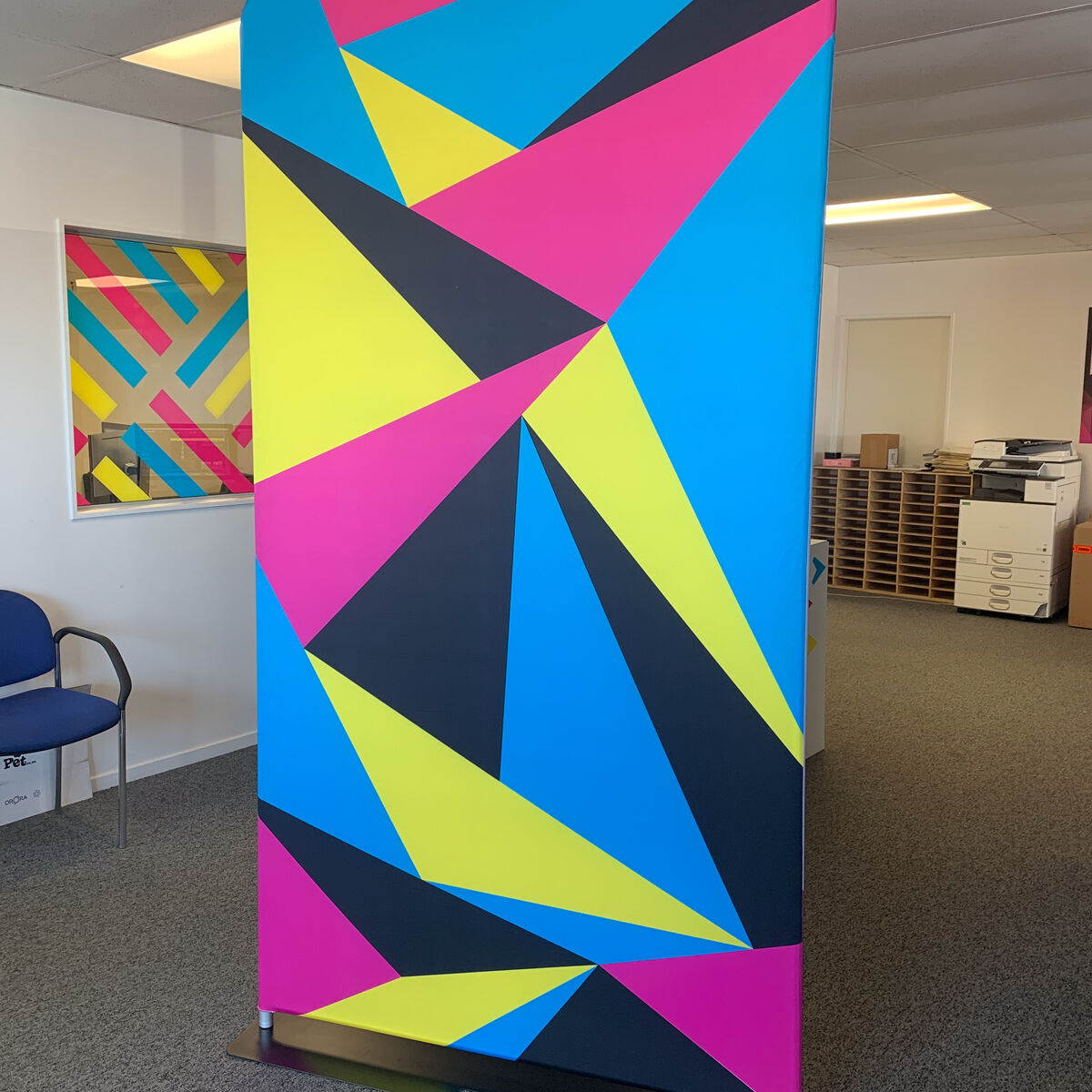 Arch Display Walls