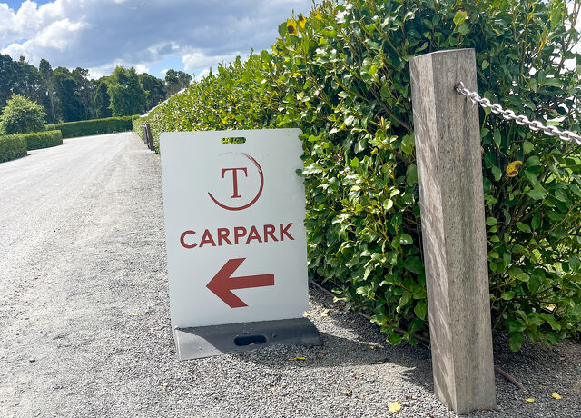Rubber Base Pavement Sign