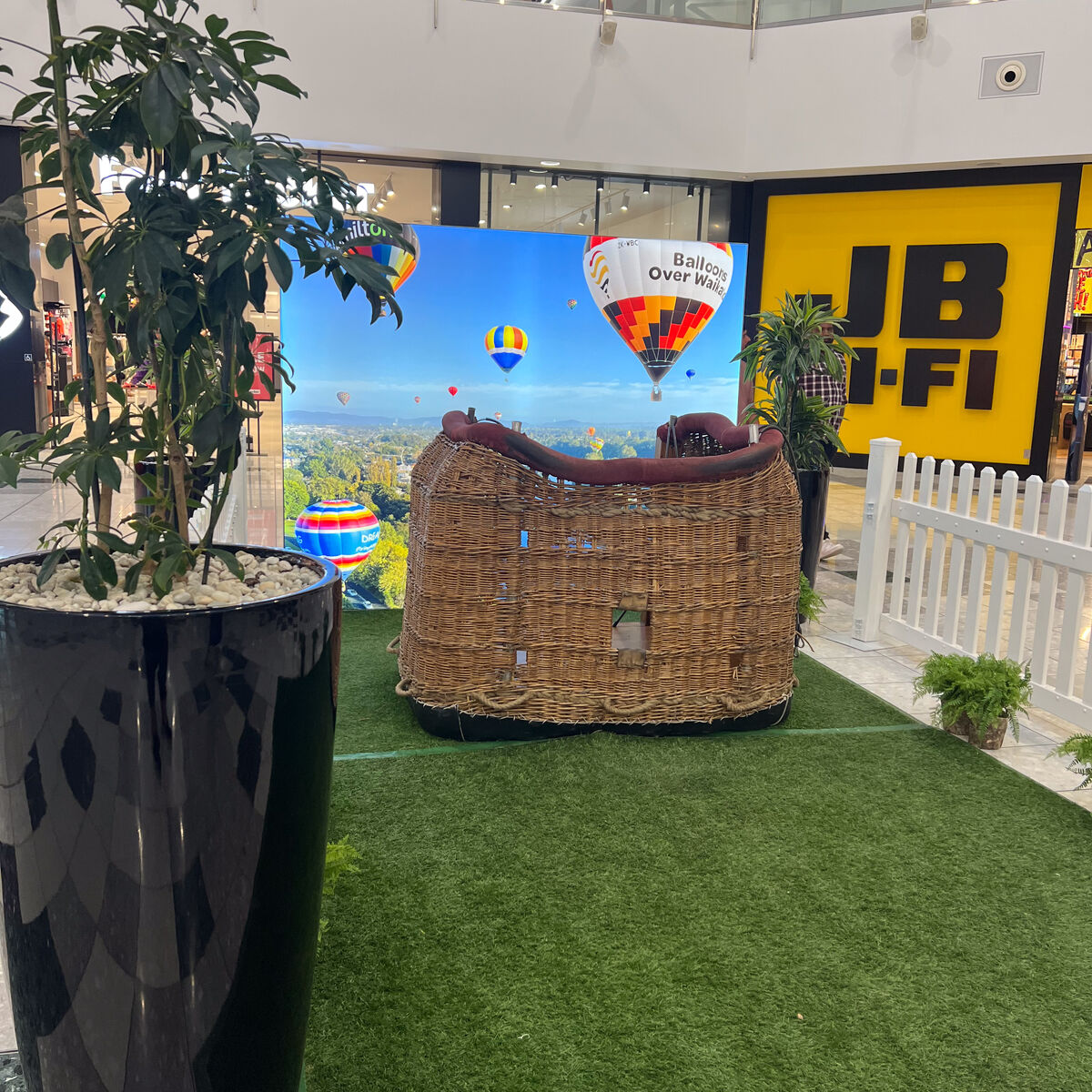 SEG LED Fabric Walls