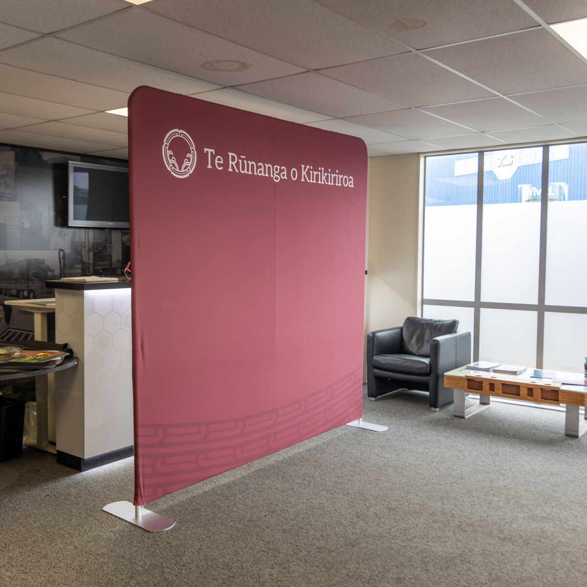 Straight Display Walls