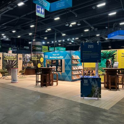 Vivid Images expo signage